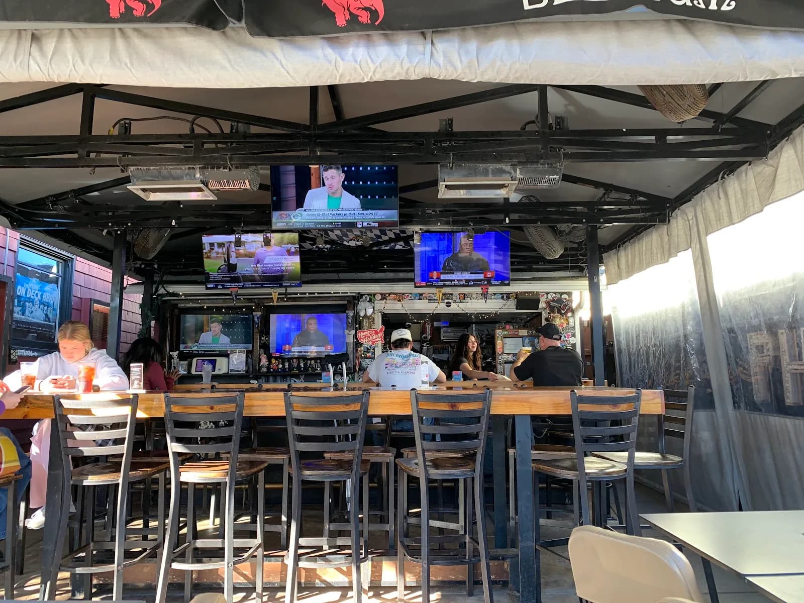 Delirium, Bars in La Jolla