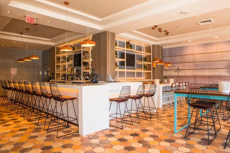 Drift La Jolla, Restaurants in University City