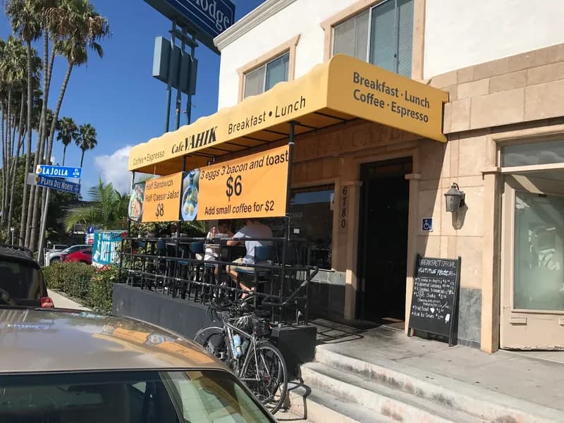 Café Vahik, Restaurants in La Jolla