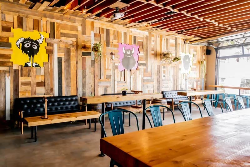 California Wild Ales, Restaurants in Ocean Beach