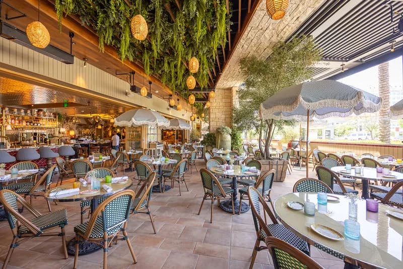 Lucrezia La Jolla, Italian in University City