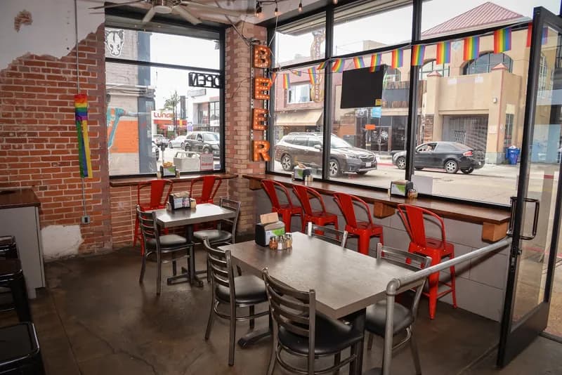 Massachusetts Mike's Pizzeria, Restaurants in Hillcrest