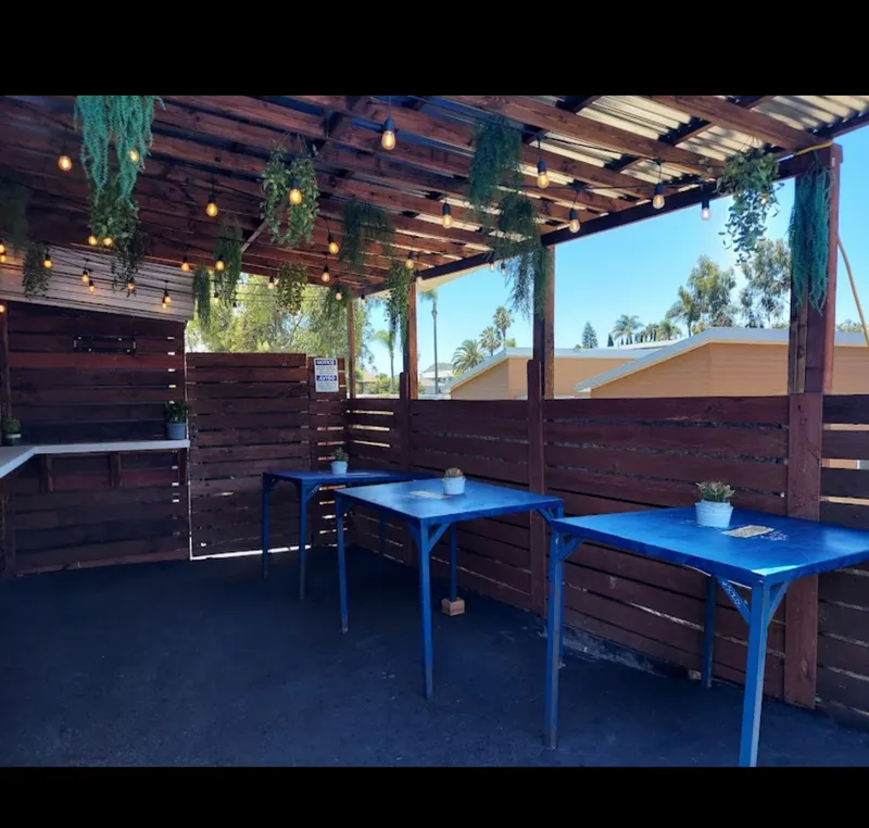 Seafood La 57, Restaurants in Golden Hill