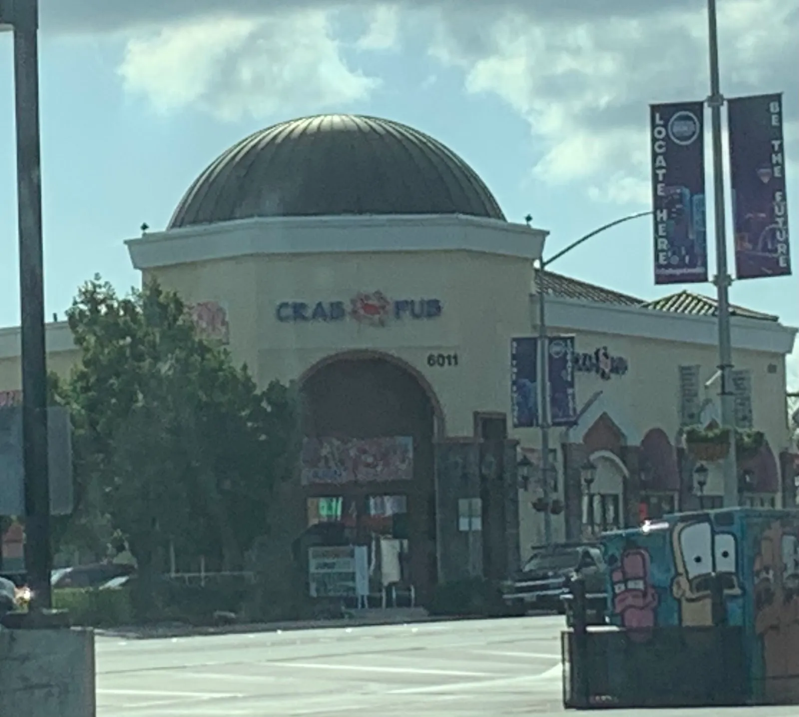Crab Pub, Restaurants in College Area