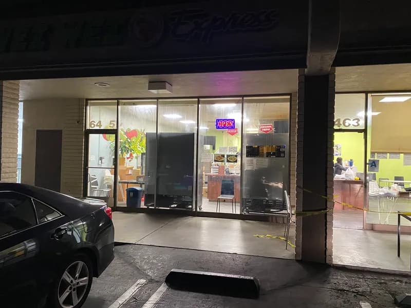 Wei Wei Asian Express, Restaurants in College Area