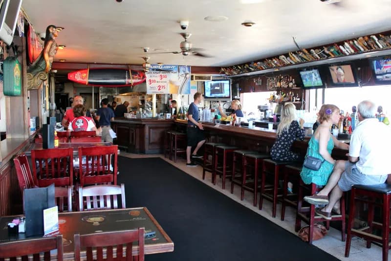 South Beach Bar & Grille, Restaurants in Ocean Beach