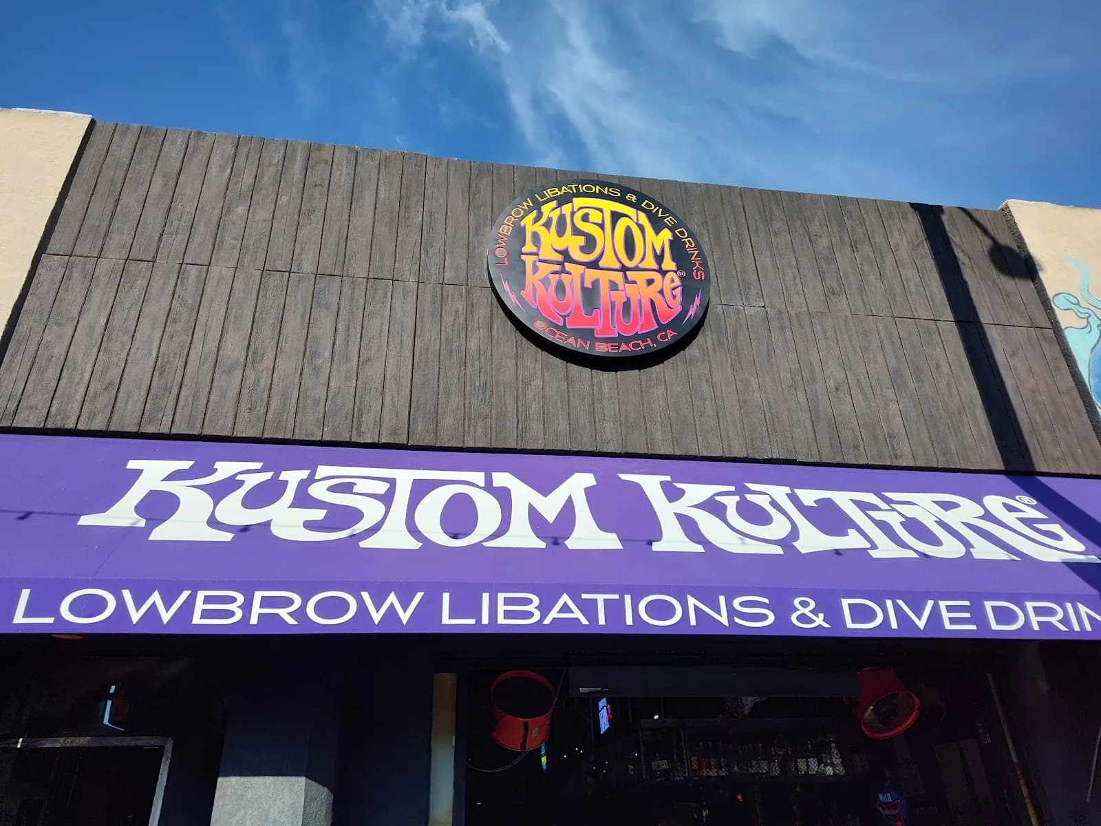 Kustom Kulture, Bars in Ocean Beach