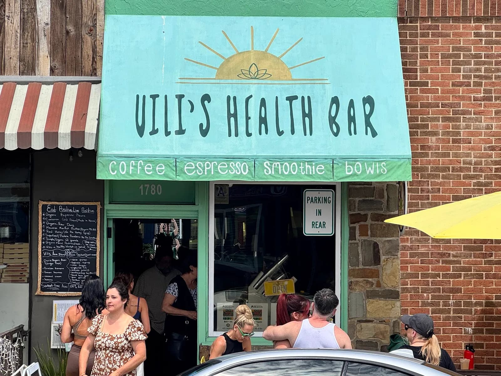 Vili's Health Bar, Restaurants in Point Loma