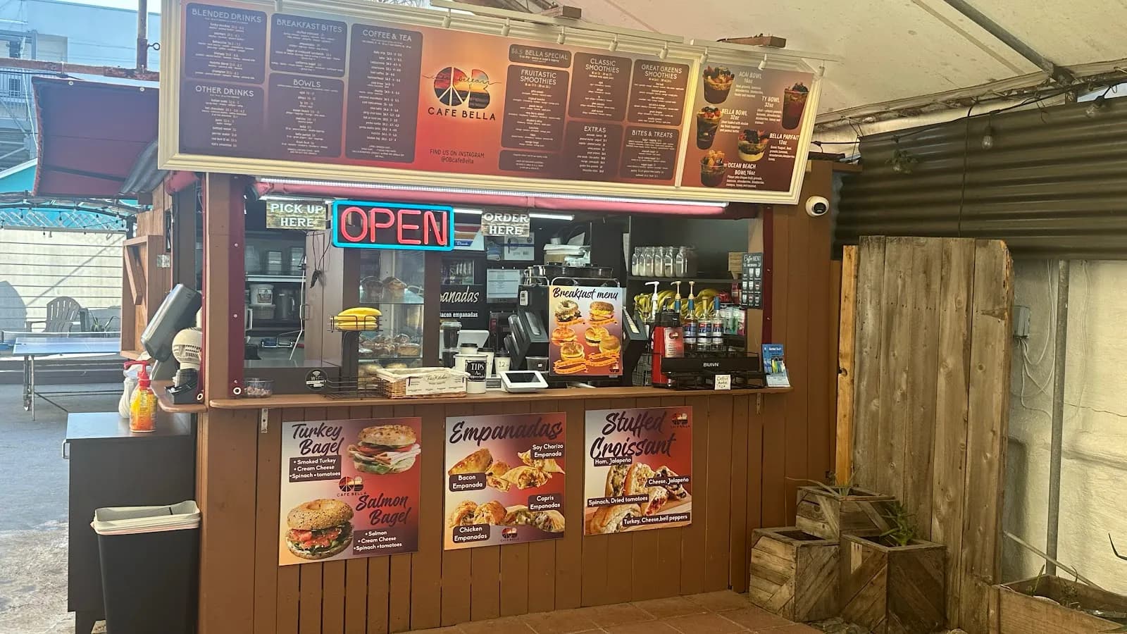 Cafe Bella, Coffee Shops in Ocean Beach