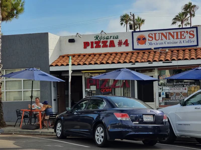 Rosaria's Pizza 4, Restaurants in Point Loma