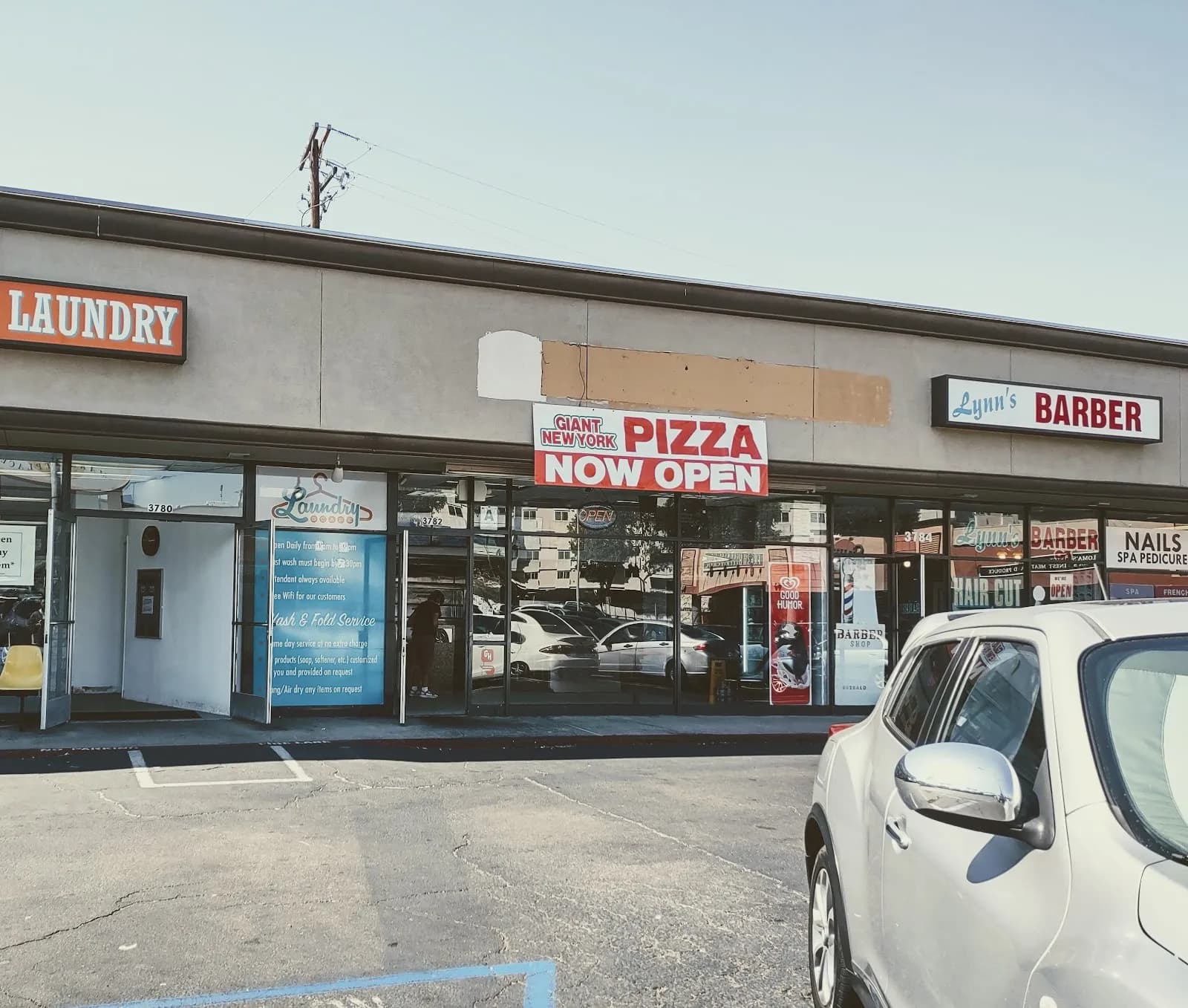 Giant New York Pizza, Restaurants in Point Loma