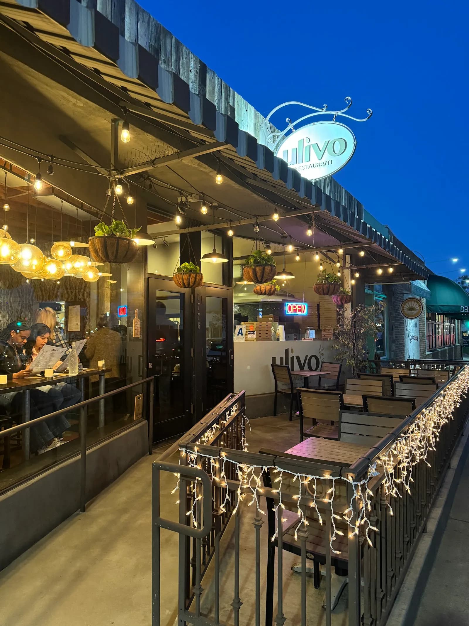 Ulivo Restaurant, Restaurants in Point Loma