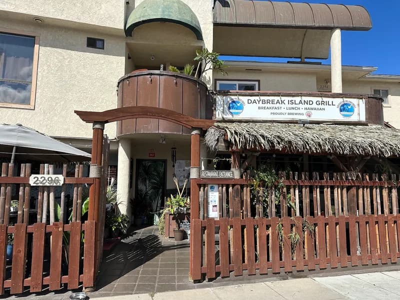 Daybreak Island Grill, Restaurants in Ocean Beach