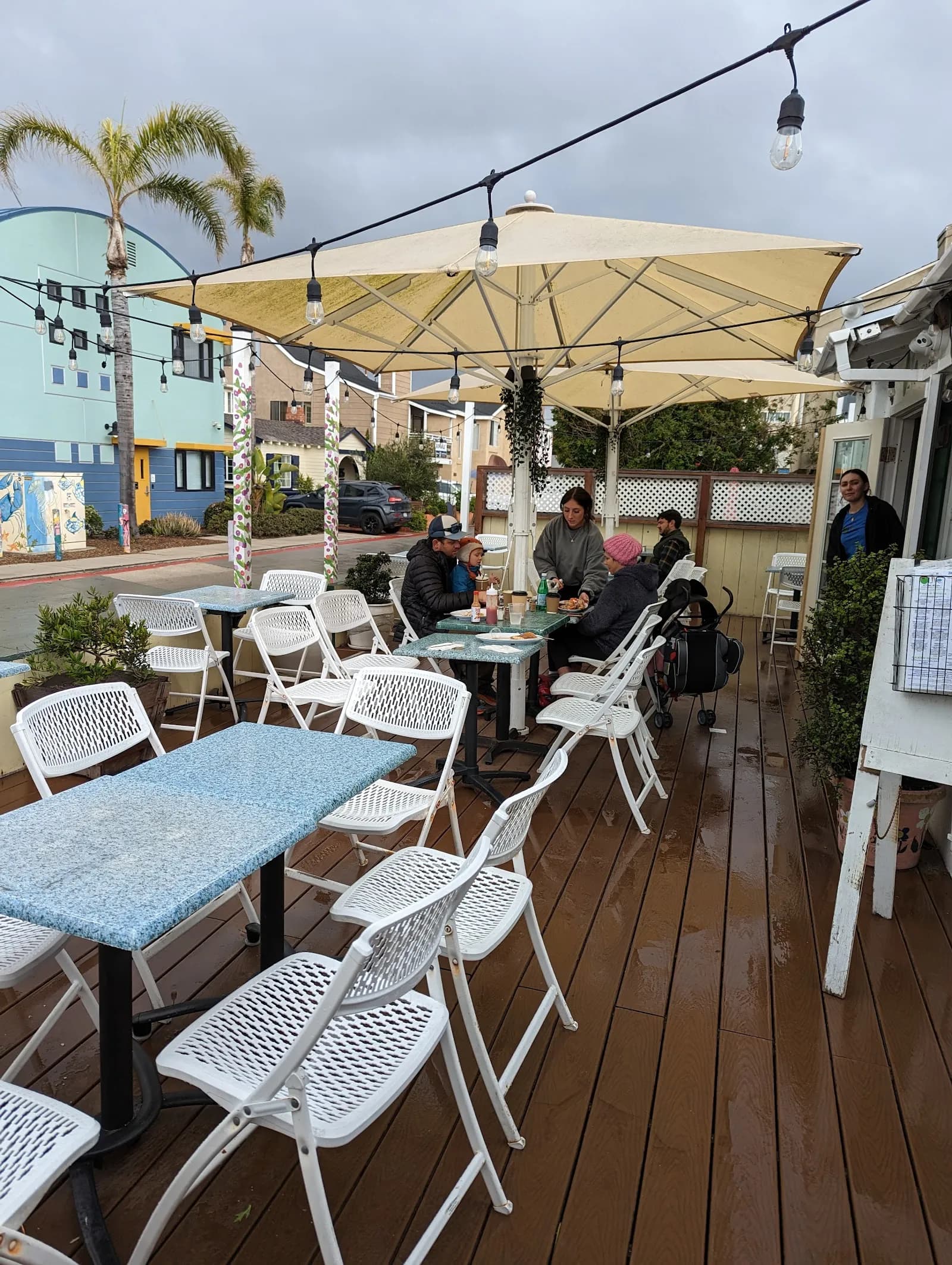 Olive Cafe, Restaurants in Mission Beach