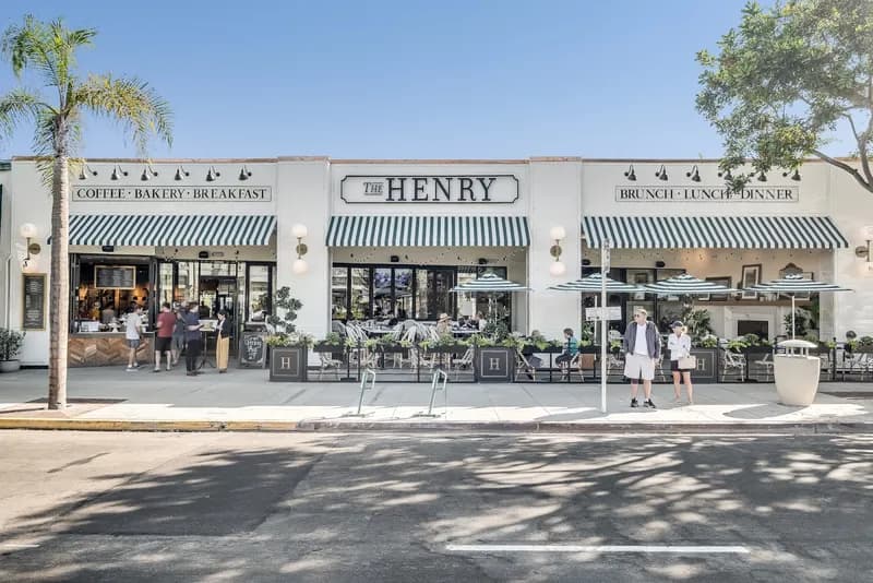 The Henry, Restaurants in Coronado