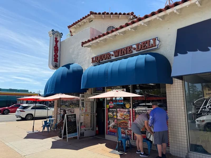 Avenue Liquor and Wine Shoppe, Restaurants in Coronado