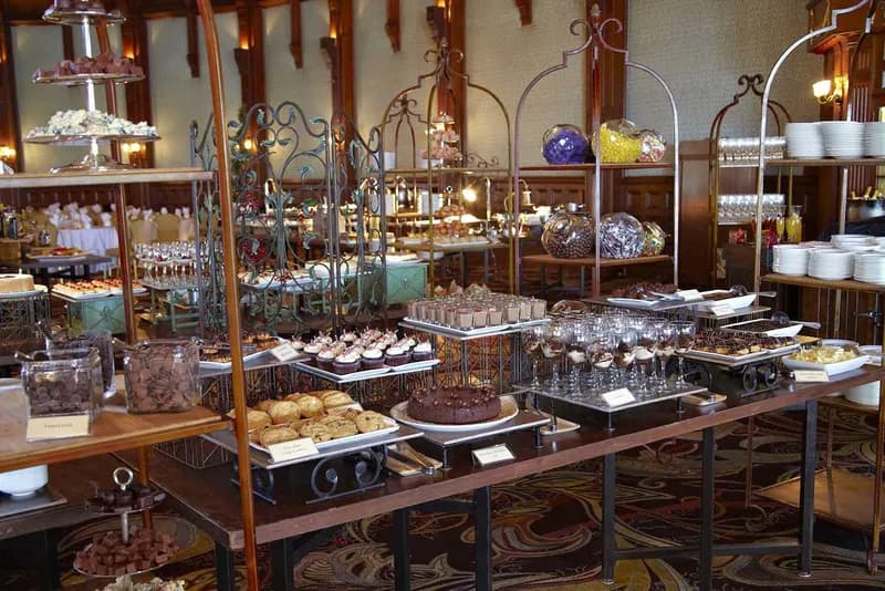 Brunch at Hotel del Coronado, Restaurants in Coronado