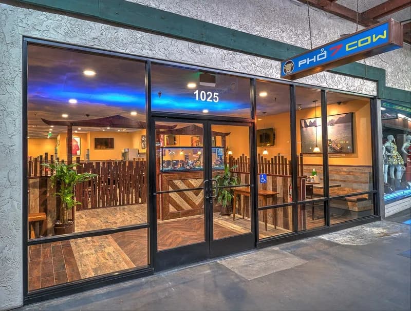 PHO 7 COW, Restaurants in National City