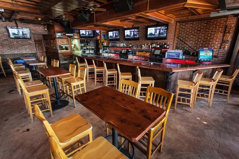 Sandbar Sports Grill, Restaurants in Mission Beach