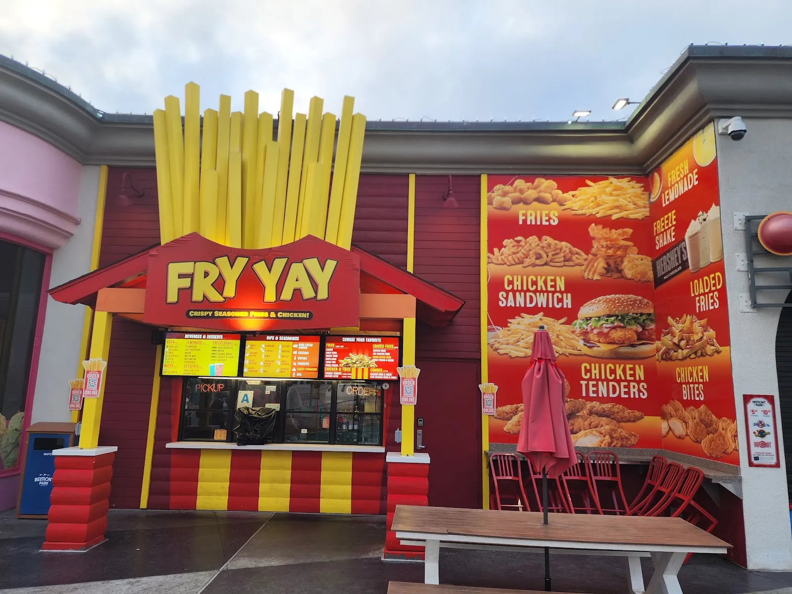 FryYay, Restaurants in Mission Beach