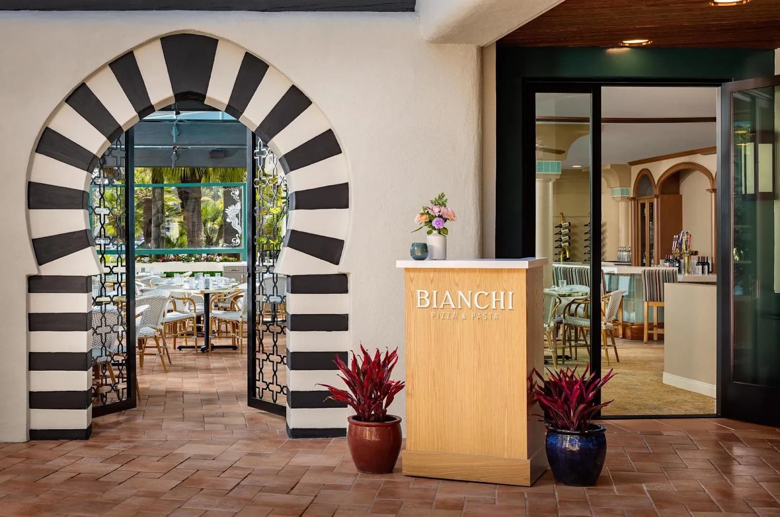 Bianchi Pizza & Pasta, Restaurants in Mission Beach