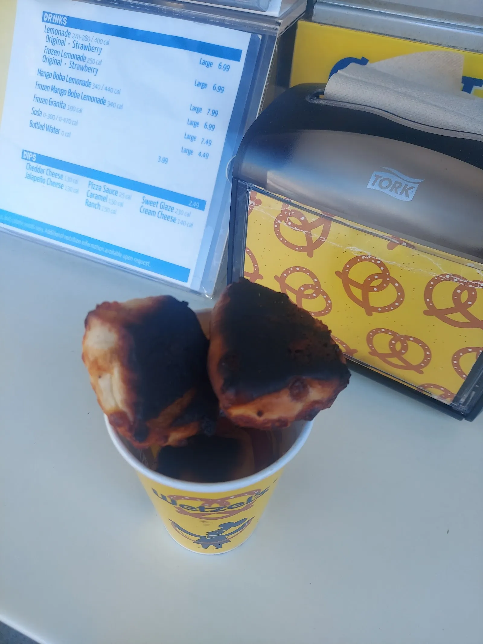 Wetzel's Pretzels, Restaurants in Mission Beach