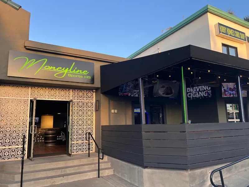 MONEYLINE Sports HQ, Bars in Encinitas